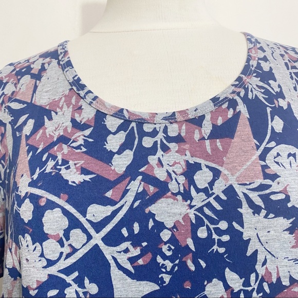 LULAROE NWT floral print fit & flare perfect tee. M Polyester knit. Long length. - Picture 3 of 12